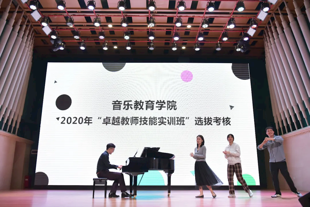 25f9fefaf3c743c2bf9e207d833c2b1e.bmp 25f9fefaf3c743c2bf9e207d833c2b1e.bmp