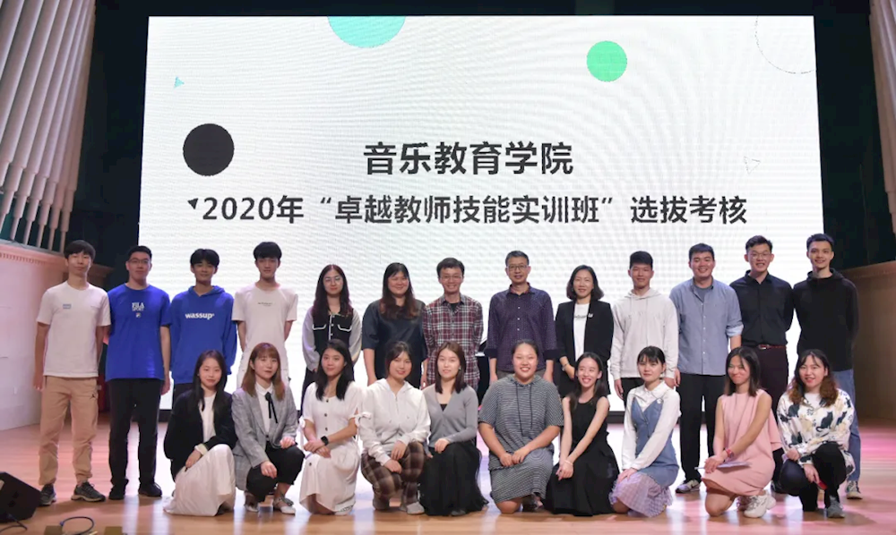 33a9b0b86be34aa88ca91bb22400f67a.bmp 33a9b0b86be34aa88ca91bb22400f67a.bmp