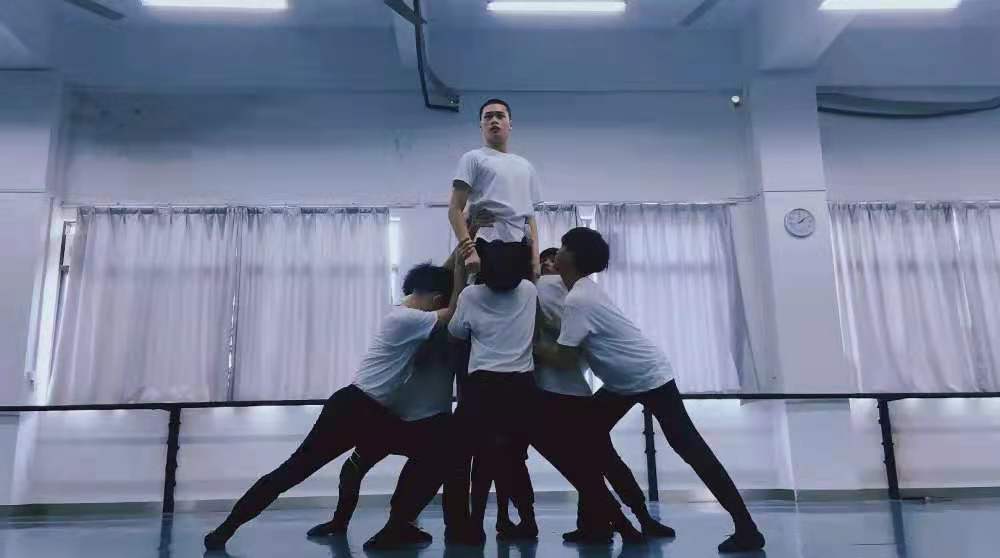 c74dd237e582488a9ea1d4820c417917.jpg c74dd237e582488a9ea1d4820c417917.jpg