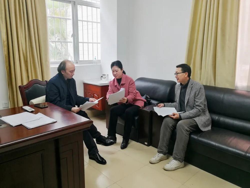 8c574d4b1df04d9b8ebdb89bae01cb9e.jpg 8c574d4b1df04d9b8ebdb89bae01cb9e.jpg