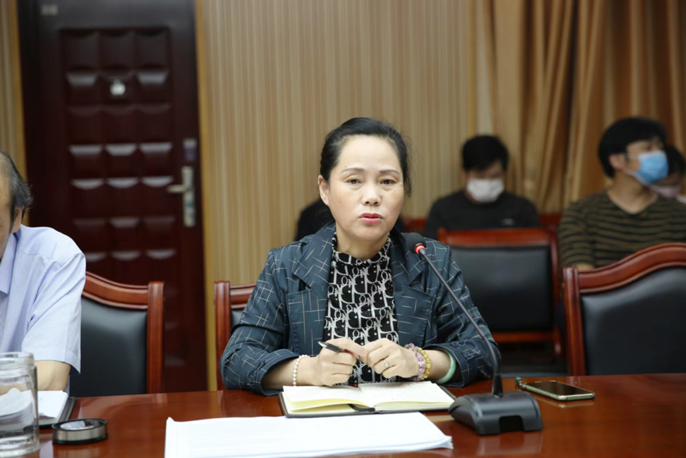 5c1100296e224c33870351cfc543fbad.png 5c1100296e224c33870351cfc543fbad.png