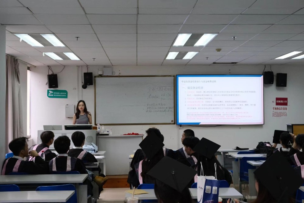 4d50d66298cd48a39e551e8ac36ea2cd.jpg 4d50d66298cd48a39e551e8ac36ea2cd.jpg