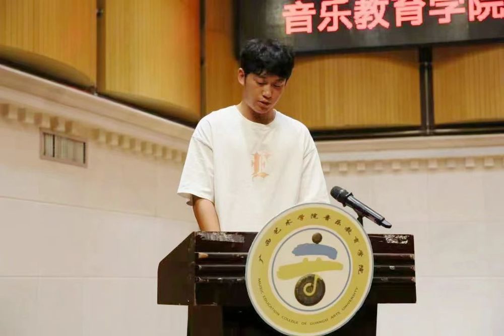 757cb7071bcd452e8fb72f08e32a566a.jpg 757cb7071bcd452e8fb72f08e32a566a.jpg