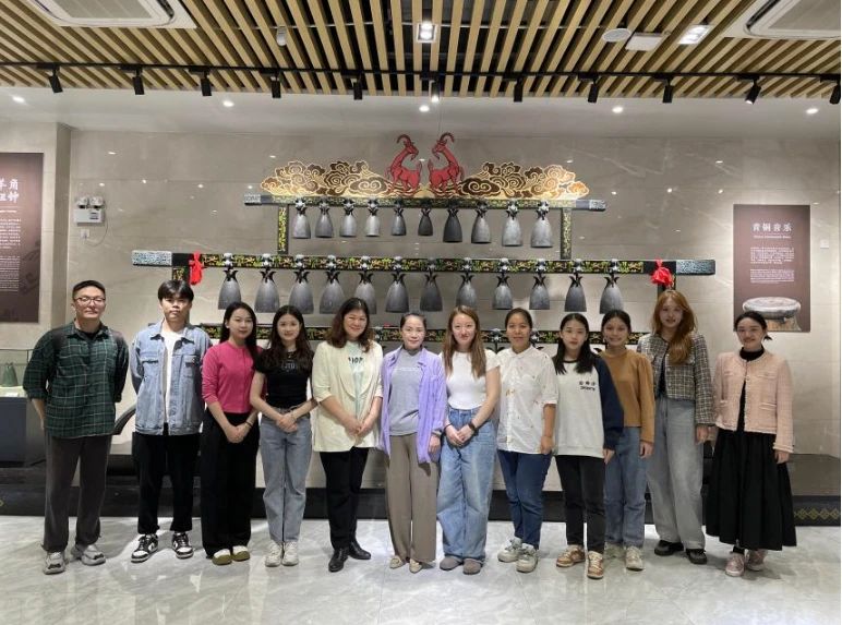 30fac6eb2bfe4d3790bb1bd000bec27f.jpg 30fac6eb2bfe4d3790bb1bd000bec27f.jpg