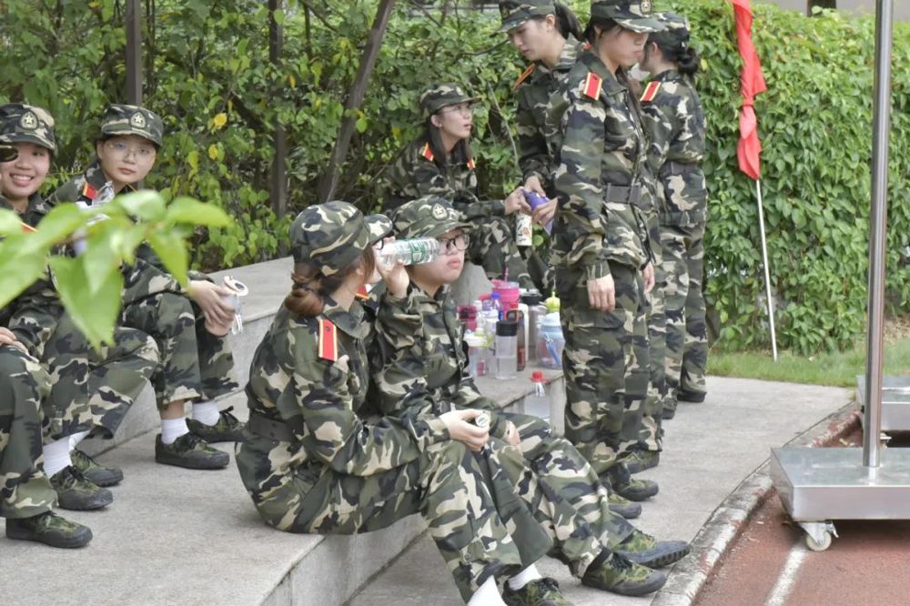 64aff93a31994d72b8a157065364928f.jpg 64aff93a31994d72b8a157065364928f.jpg