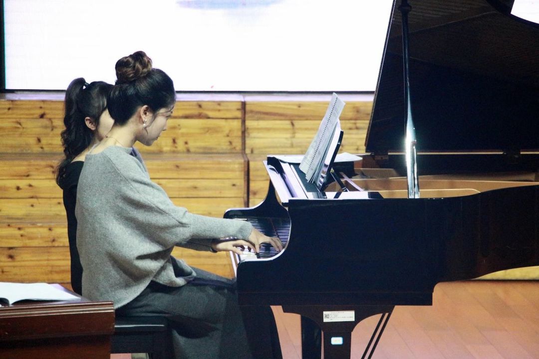 bfe25f8f2a2b4f53a527d4ff88d360a7.jpg bfe25f8f2a2b4f53a527d4ff88d360a7.jpg